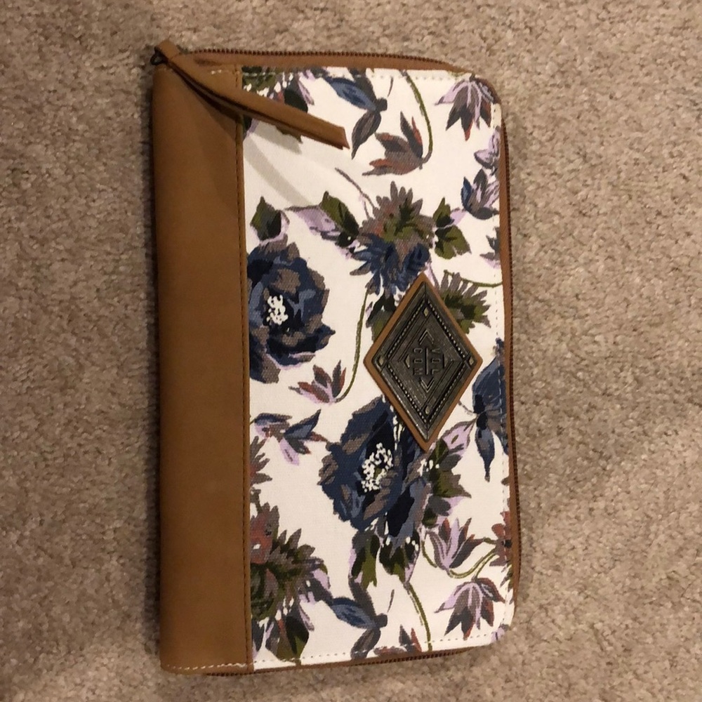 Clutch/Wallet